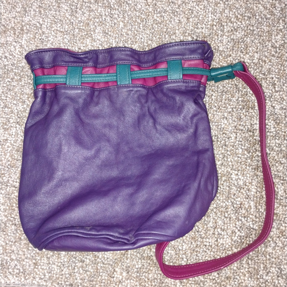 Vintage Leather Bucket Bag Drawstring Closure